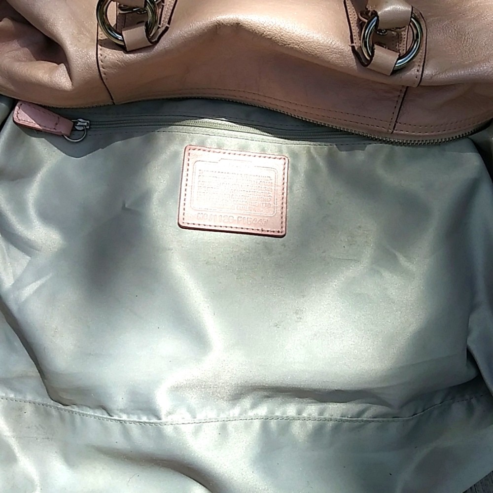 COACH LEATHER PURSE 👛 - Picture 15 of 17